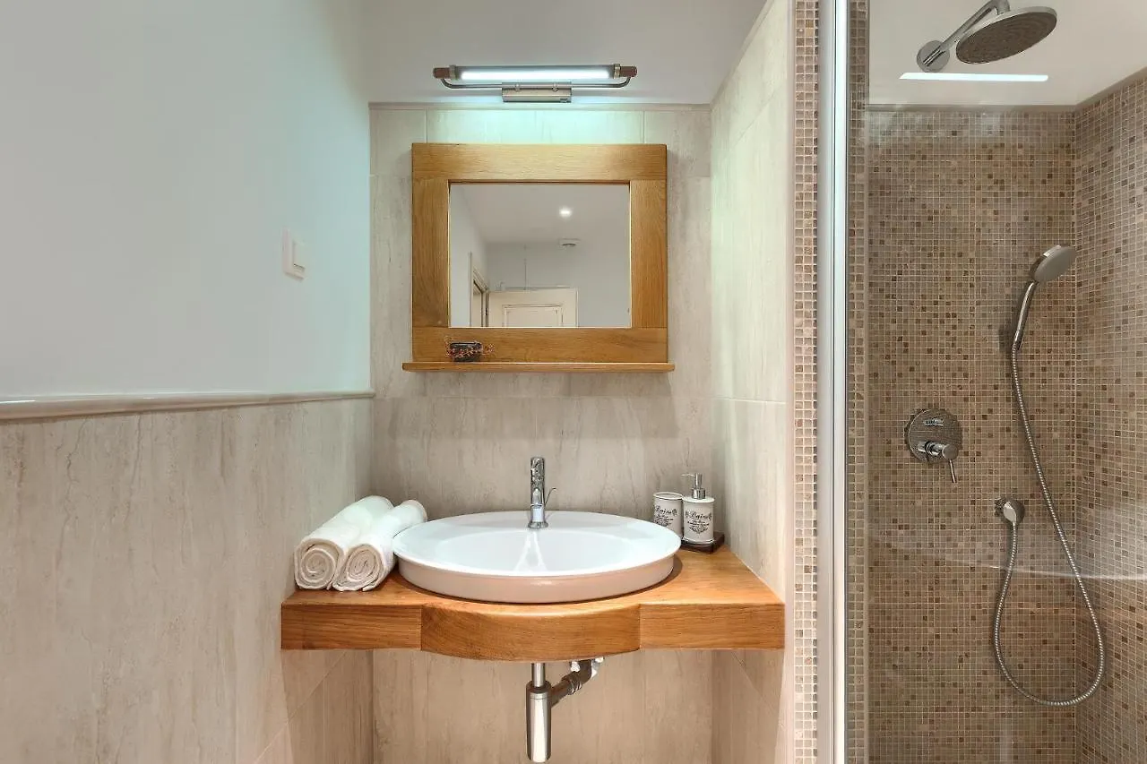 פולה Nona'S Garden Apartment