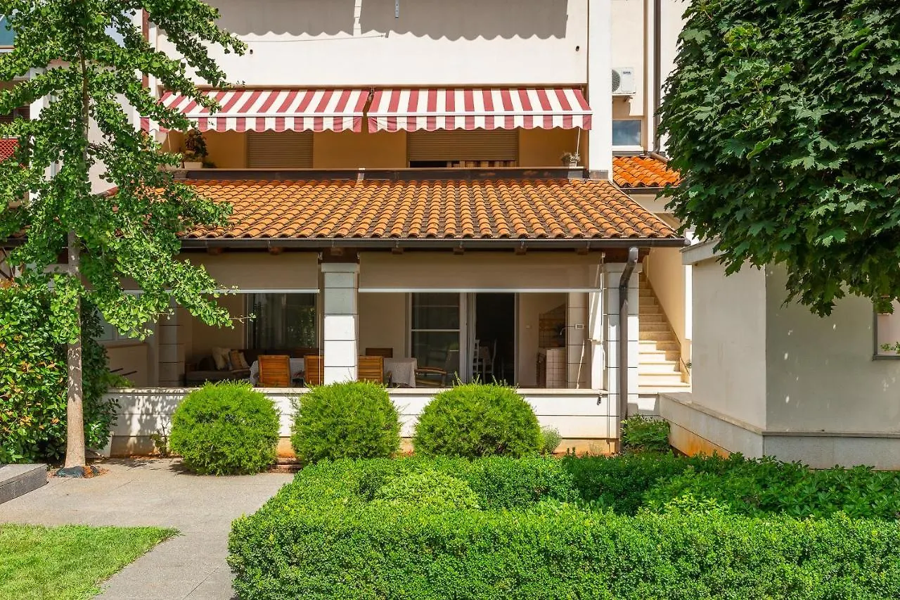 פולה Nona'S Garden Apartment